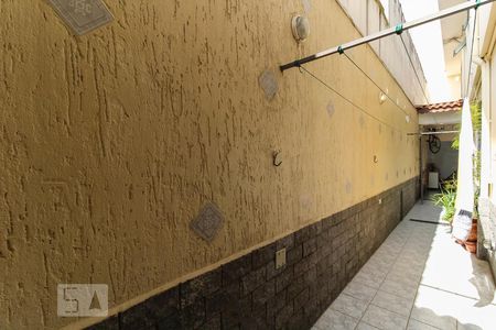 Casa à venda com 150m², 3 quartos e 4 vagasCorredor Externo