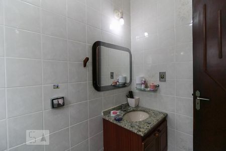 Casa à venda com 150m², 3 quartos e 4 vagasBanheiro da Suíte 3