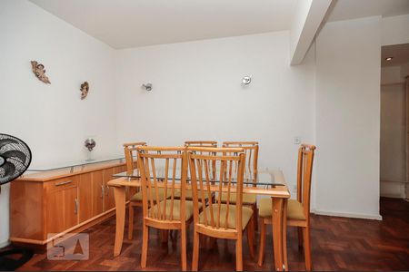 Apartamento à venda com 100m², 2 quartos e 1 vagaSala