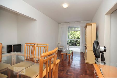 Apartamento à venda com 100m², 2 quartos e 1 vagaSala