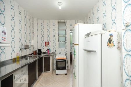 Apartamento à venda com 100m², 2 quartos e 1 vagaCozinha