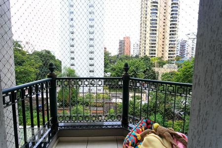 varanda de apartamento à venda com 3 quartos, 123m² em Real Parque, São Paulo