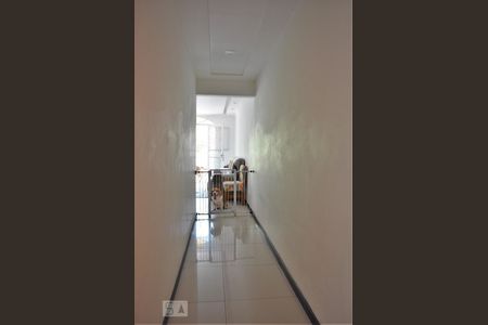 Casa de condomínio à venda com 97m², 3 quartos e sem vagaCorredor 2
