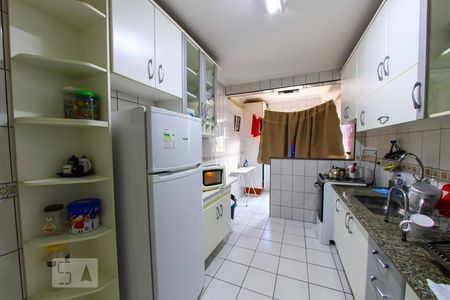 Apartamento à venda com 80m², 2 quartos e 2 vagas Apartamento à venda com 80m², 2 quartos e 2 vagasCozinha