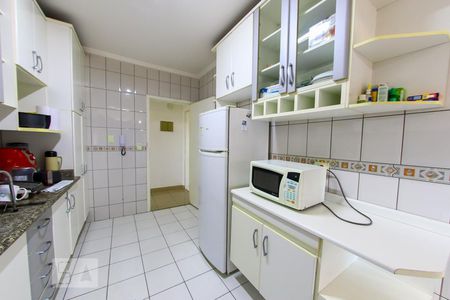 Apartamento à venda com 80m², 2 quartos e 2 vagas Apartamento à venda com 80m², 2 quartos e 2 vagasCozinha
