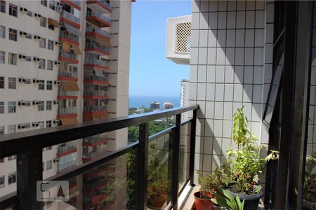 Varanda de apartamento para alugar com 4 quartos, 129m² em Barra da Tijuca, Rio de Janeiro