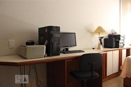 Apartamento para alugar com 129m², 4 quartos e 2 vagas Apartamento para alugar com 129m², 4 quartos e 2 vagasQuarto 3