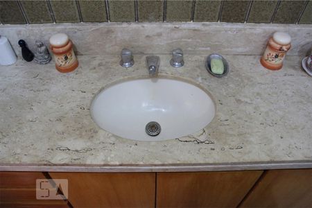 Apartamento para alugar com 129m², 4 quartos e 2 vagas Apartamento para alugar com 129m², 4 quartos e 2 vagasBanheiro Social