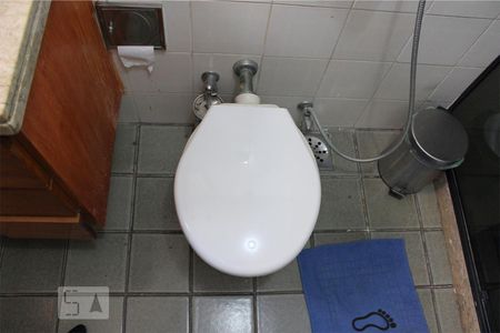 Apartamento para alugar com 129m², 4 quartos e 2 vagas Apartamento para alugar com 129m², 4 quartos e 2 vagasBanheiro da Suíte