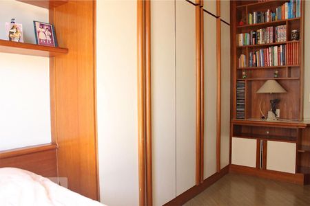 Apartamento para alugar com 129m², 4 quartos e 2 vagas Apartamento para alugar com 129m², 4 quartos e 2 vagasQuarto 3