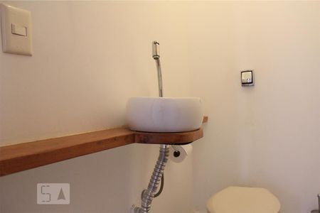 Apartamento para alugar com 129m², 4 quartos e 2 vagas Apartamento para alugar com 129m², 4 quartos e 2 vagasLavabo