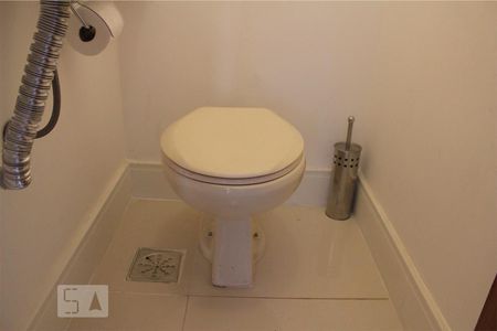 Apartamento para alugar com 129m², 4 quartos e 2 vagas Apartamento para alugar com 129m², 4 quartos e 2 vagasLavabo