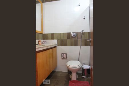 Apartamento para alugar com 129m², 4 quartos e 2 vagas Apartamento para alugar com 129m², 4 quartos e 2 vagasBanheiro Social