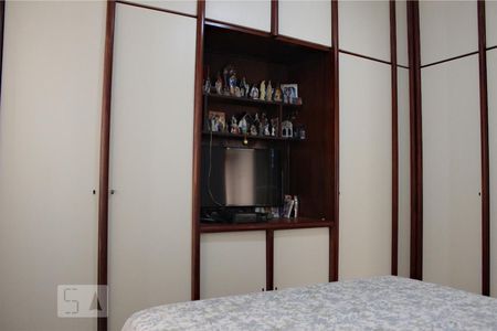 Apartamento para alugar com 129m², 4 quartos e 2 vagas Apartamento para alugar com 129m², 4 quartos e 2 vagasSuíte