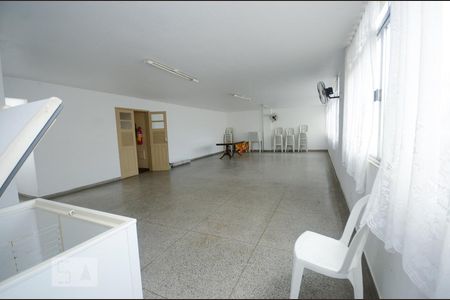 Apartamento à venda com 97m², 3 quartos e 1 vaga Apartamento à venda com 97m², 3 quartos e 1 vagaÁrea comum - Salão de festas