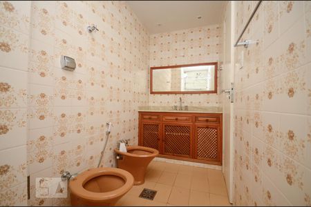 Apartamento à venda com 97m², 3 quartos e 1 vaga Apartamento à venda com 97m², 3 quartos e 1 vagaBanheiro da Suíte