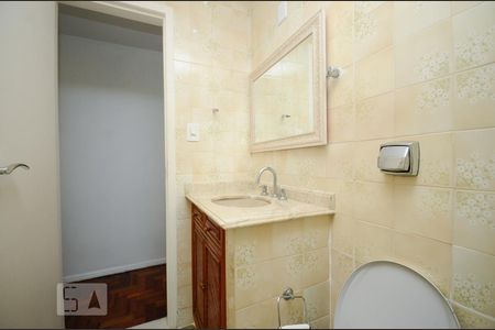 Apartamento à venda com 97m², 3 quartos e 1 vaga Apartamento à venda com 97m², 3 quartos e 1 vagaBanheiro Social