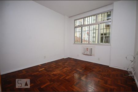 Apartamento à venda com 97m², 3 quartos e 1 vaga Apartamento à venda com 97m², 3 quartos e 1 vagaSuíte