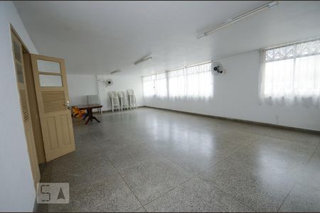 Apartamento à venda com 97m², 3 quartos e 1 vaga Apartamento à venda com 97m², 3 quartos e 1 vagaÁrea comum - Salão de festas