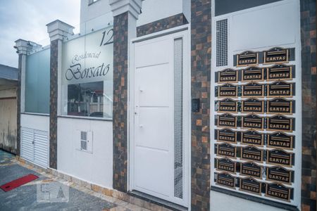Apartamento para alugar com 50m², 2 quartos e 1 vaga Apartamento para alugar com 50m², 2 quartos e 1 vagaFachada