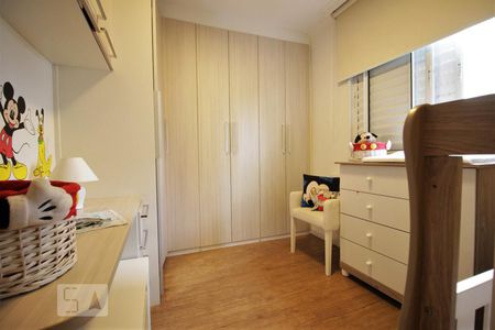 Quarto de apartamento para alugar com 2 quartos, 69m² em Parque Reboucas, São Paulo