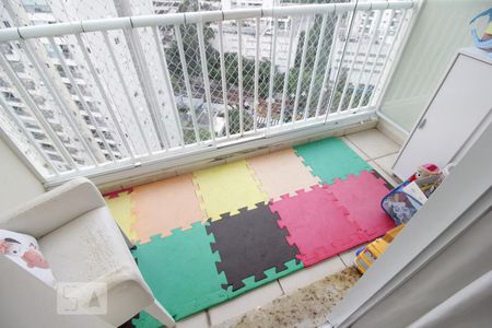 Varanda de apartamento para alugar com 2 quartos, 69m² em Parque Reboucas, São Paulo