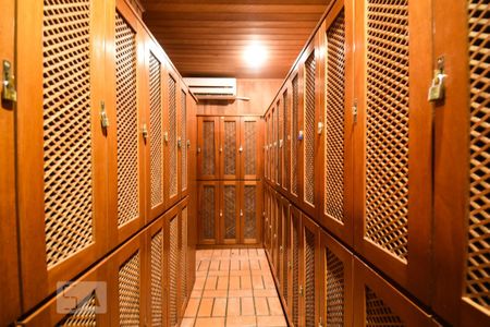 Apartamento à venda com 60m², 2 quartos e 1 vagaAdega