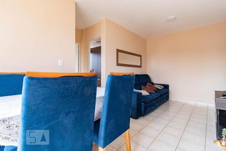 Apartamento para alugar com 80m², 2 quartos e 1 vaga Apartamento para alugar com 80m², 2 quartos e 1 vagaSala