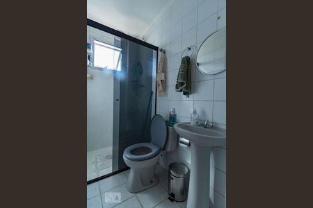 Apartamento para alugar com 80m², 2 quartos e 1 vaga Apartamento para alugar com 80m², 2 quartos e 1 vagaBanheiro