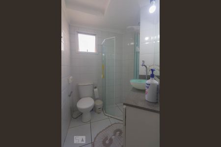 Banheiro de apartamento para alugar com 3 quartos, 60m² em Jardim Marajoara, São Paulo