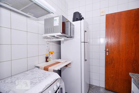 Cozinha de apartamento à venda com 2 quartos, 59m² em Rio Branco, Belo Horizonte
