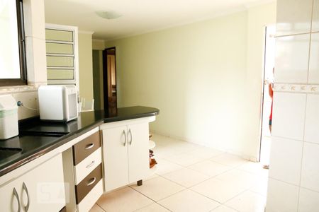 Casa para alugar com 100m², 2 quartos e sem vaga Casa para alugar com 100m², 2 quartos e sem vagaCozinha
