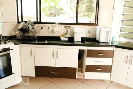 Casa para alugar com 100m², 2 quartos e sem vaga Casa para alugar com 100m², 2 quartos e sem vagaCozinha