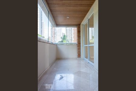 Varanda Sala de apartamento à venda com 3 quartos, 146m² em Vila Suzana, São Paulo