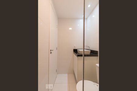 Apartamento à venda com 40m², 2 quartos e 1 vaga Apartamento à venda com 40m², 2 quartos e 1 vagaBanheiro