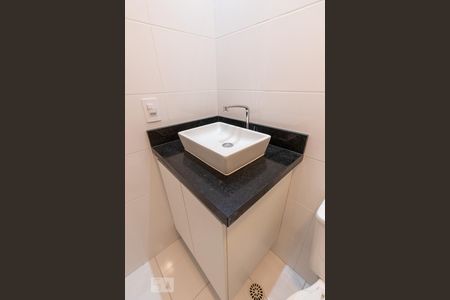 Apartamento à venda com 40m², 2 quartos e 1 vaga Apartamento à venda com 40m², 2 quartos e 1 vagaBanheiro