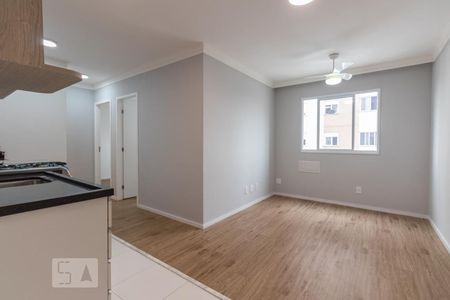 Sala de apartamento à venda com 2 quartos, 40m² em Sítio da Figueira, São Paulo