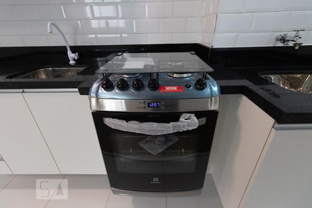 Cozinha de apartamento à venda com 2 quartos, 40m² em Sítio da Figueira, São Paulo