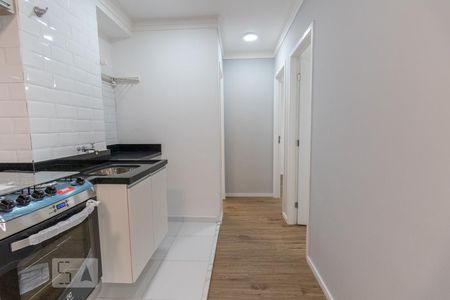 Cozinha / Lavanderia / Corredor de apartamento à venda com 2 quartos, 40m² em Sítio da Figueira, São Paulo