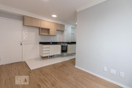 Sala / Cozinha de apartamento à venda com 2 quartos, 40m² em Sítio da Figueira, São Paulo