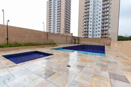 Apartamento à venda com 40m², 2 quartos e 1 vaga Apartamento à venda com 40m², 2 quartos e 1 vagaÁrea comum - Piscina