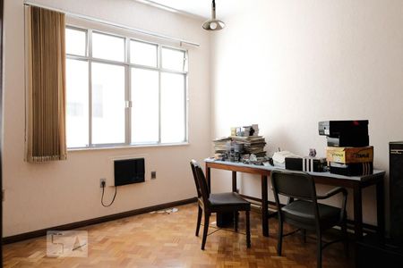 Apartamento para alugar com 170m², 3 quartos e 1 vaga Apartamento para alugar com 170m², 3 quartos e 1 vagaQuarto 1