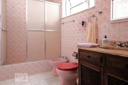 Apartamento para alugar com 170m², 3 quartos e 1 vaga Apartamento para alugar com 170m², 3 quartos e 1 vagaBanheiro social