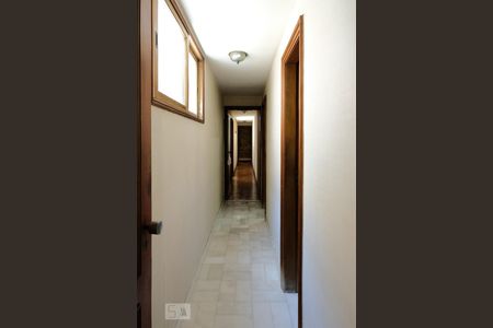 Apartamento para alugar com 170m², 3 quartos e 1 vaga Apartamento para alugar com 170m², 3 quartos e 1 vagaCorredor