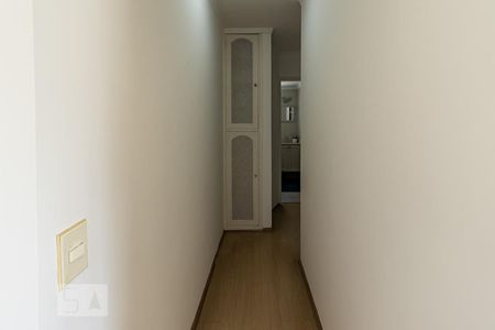 Corredor para os quartos de apartamento à venda com 2 quartos, 66m² em Itaim Bibi, São Paulo