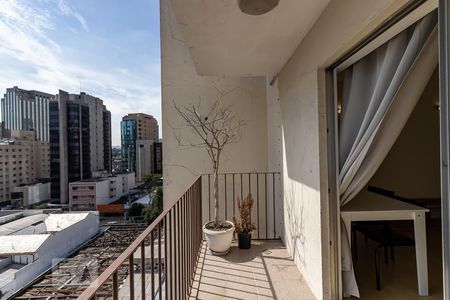 Varanda de apartamento à venda com 2 quartos, 66m² em Itaim Bibi, São Paulo