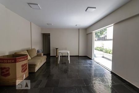 Apartamento à venda com 66m², 2 quartos e 1 vaga Apartamento à venda com 66m², 2 quartos e 1 vagaÁrea comum do prédio - Salão de Festas