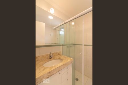 Apartamento à venda com 110m², 3 quartos e 1 vaga Apartamento à venda com 110m², 3 quartos e 1 vagaBanheiro