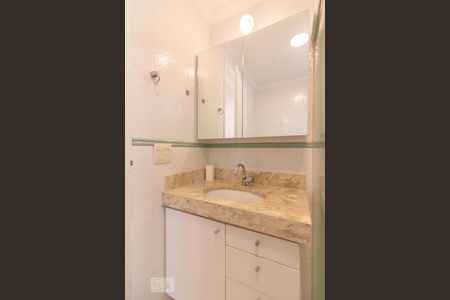 Apartamento à venda com 110m², 3 quartos e 1 vaga Apartamento à venda com 110m², 3 quartos e 1 vagaBanheiro