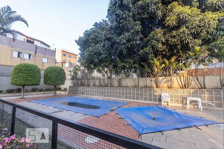 Apartamento à venda com 73m², 3 quartos e 2 vagas Apartamento à venda com 73m², 3 quartos e 2 vagasPiscina